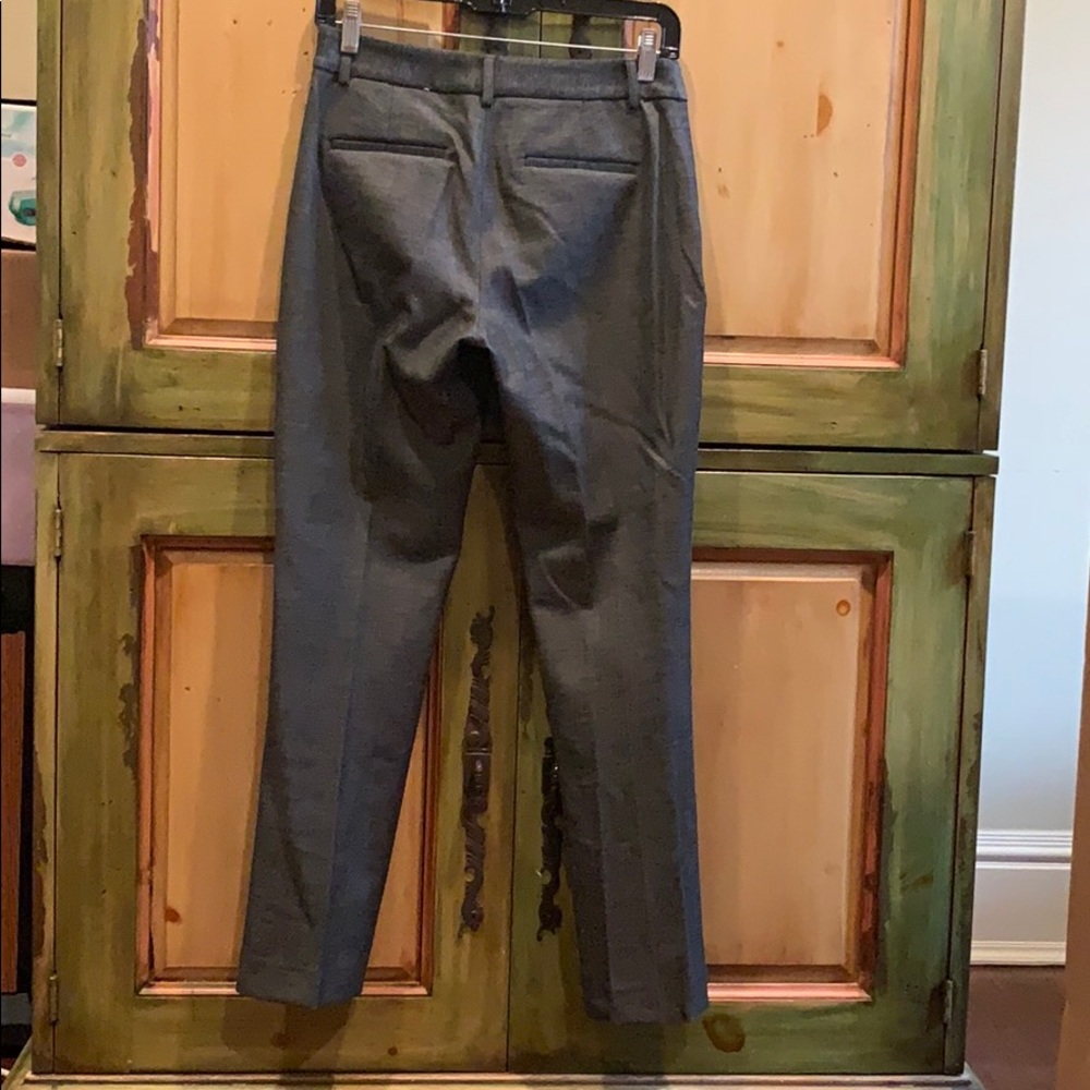 Express Columnist Slacks. Grey. Size 2s.Worn Once - image 4